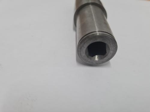 Ось шкива ведомого L=90 мм, М20 - квадрат 9*9, СС(*)  2