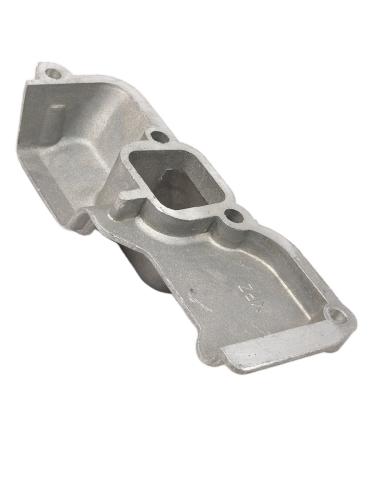 Коллектор впускной  ДЭГ3300 без отверстия для трубки вентиляции картера