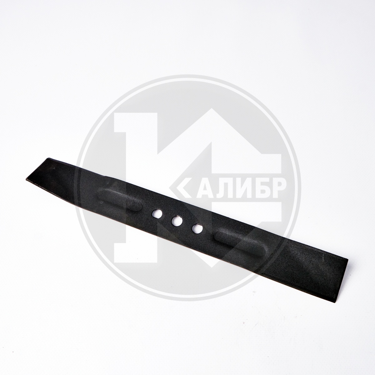 Нож 320*41*3 мм (3 отв. центр d10) для газонокосилки  1
