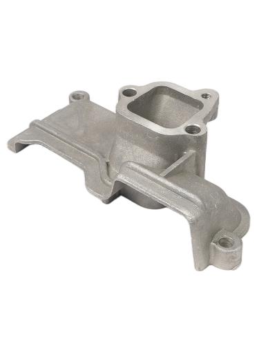 Коллектор впускной  ДЭГ3300 без отверстия для трубки вентиляции картера  4