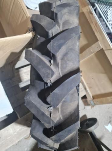 Шина передняя 6.00-16 h=180*165 мм (ёлочка) (нового образца) (*) (АКЦИЯ) (Последний экземпляр)  3